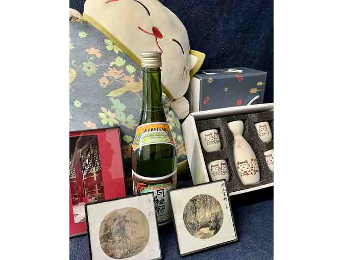 THE FLAVORS' OF THE EAST