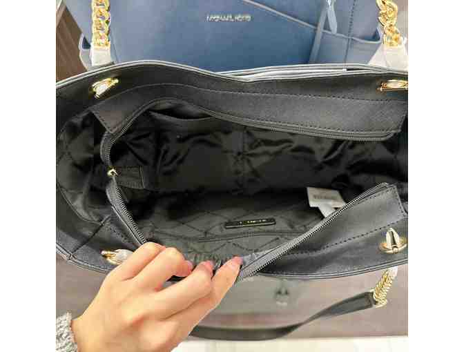 New Michael Kors purse