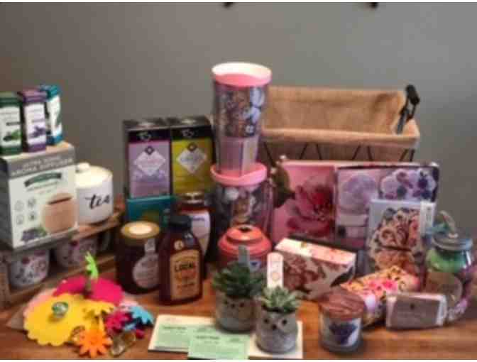 Legacy Garden: Indoor Gardener Gift Basket