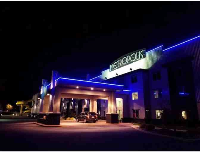 $100 Metropolis Hotel Gift Card + 4 Tickets to Chaos Waterpark in Eau Claire, WI