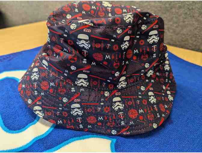 Twins Beach Pack - Reversible Twins Star Wars Bucket Hat & 10,000 Lakes Beach Towel