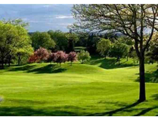 Golf for Two with Jim Pohlad and Beth Lilly