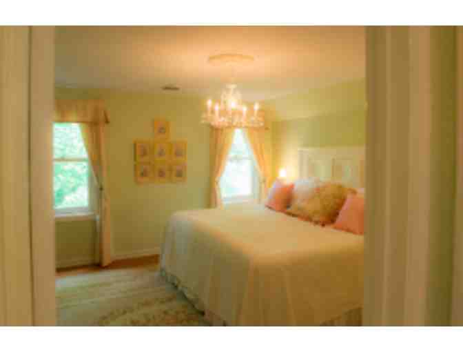 2 Night Cottage Stay in Little Washington, VA