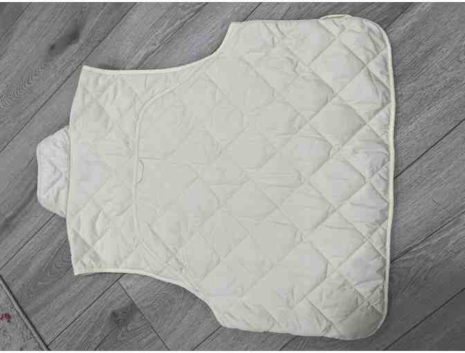 New Womens Warm up Quilted Vest (size lg)