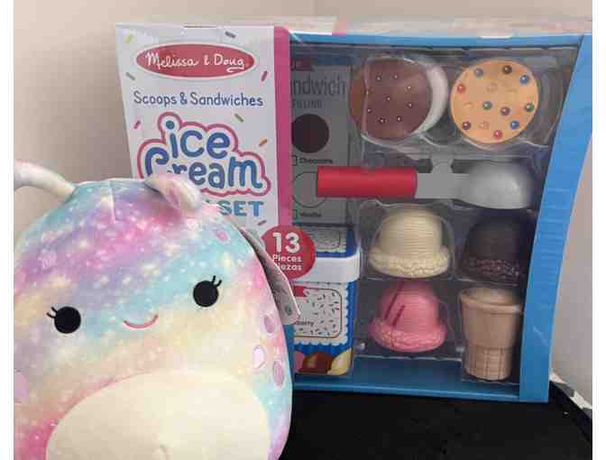 Pretty in Pink - Photo 2