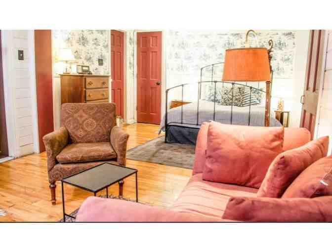 Jones Street Guesthouse - 1 Night Stay/Last Minute Staycation