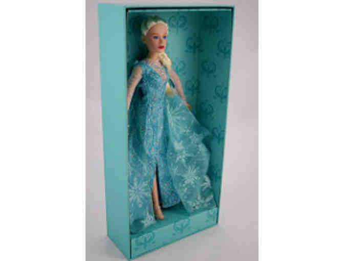 Disney's 'Frozen' - Limited Edition Anna Doll