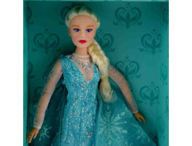 Disney's 'Frozen' - Limited Edition Anna Doll