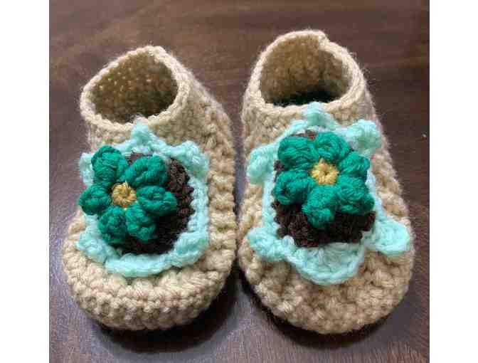 Crocheted Child's Slippers - Turtle - Photo 1