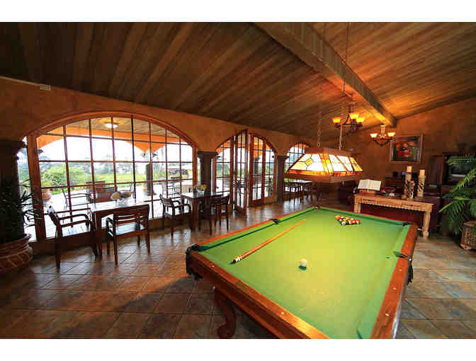 7 Nights at Los Establos Boutique Inn in Panama