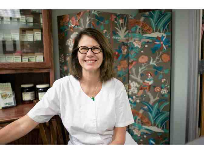 Acupuncture Treatment and Exam by Valerie Ducos