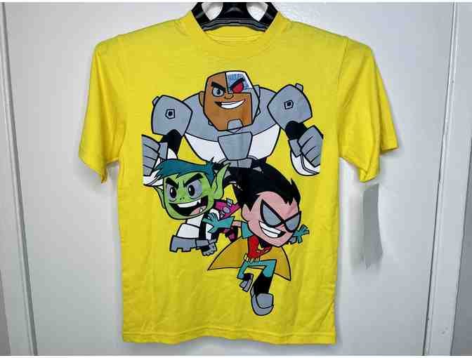 Teen Titans Go! - Caped T-Shirt