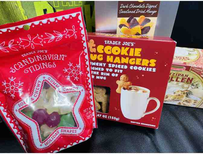 Trader Joes Holiday Gift Basket