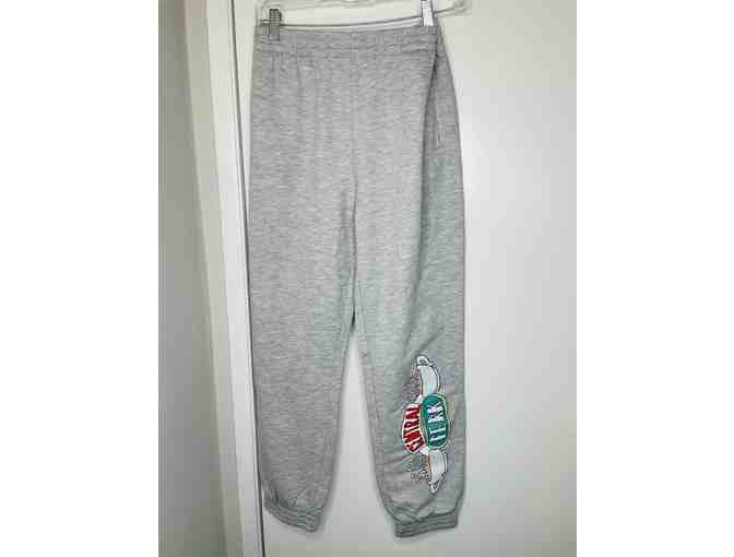 FRIENDS 'The One With The Sweatpants'