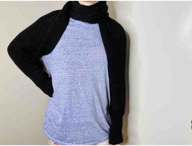 Women's black wrapped arm scarf