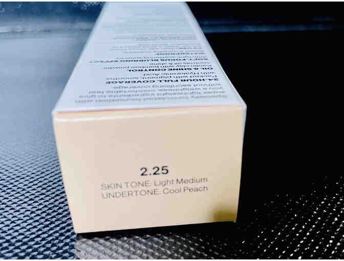 Smashbox 24 Hour Oil-Free Hydra Foundation (color 2.25)