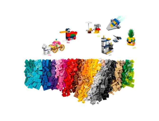 LEGO Classic 90 Years of Play - Photo 4