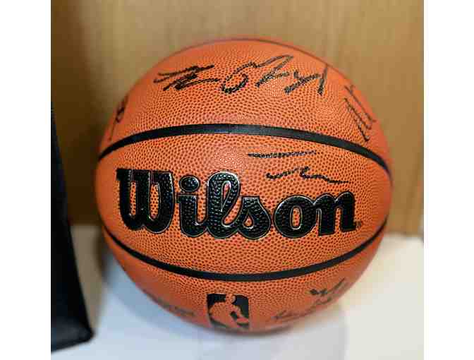 ENTIRE Team Autographed Basketball-LA Clippers Basketball 2024-2025 Team