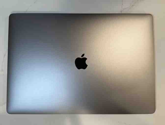 MacBook Pro - Apple - 16" Used - Good Condition - Photo 2