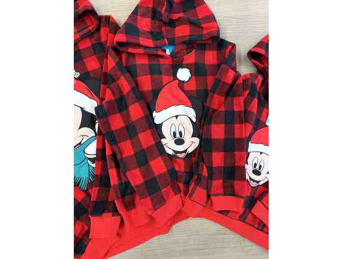 Disney Holiday Fleece Bundle - Photo 4