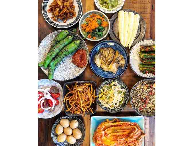 $100 Gift Certificate to um.ma