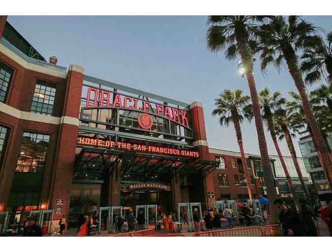 San Francisco Giants Tickets + Pre-Game Field Visit