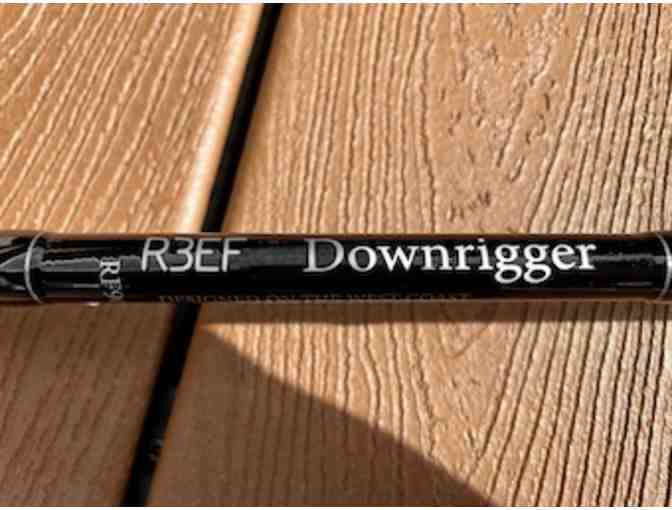 2 x R3EF Salmon Reels and 9' downrigger trolling rods