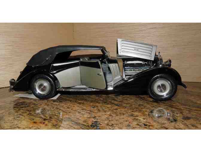 Model Car 1939 Maybach Zeppelin