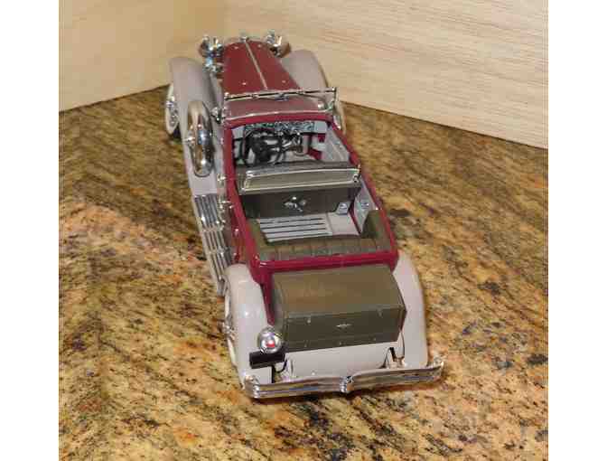 Model Car 1930 Duesenberg J Derham Tourster