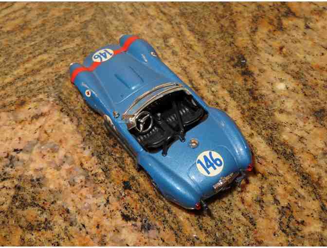 Model Car Shelby Cobra Race Car