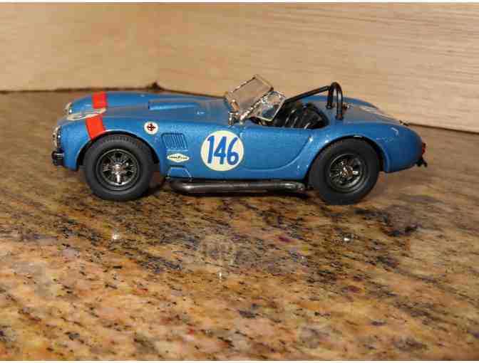 Model Car Shelby Cobra Race Car