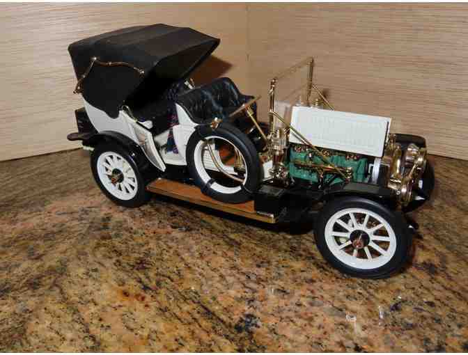 Model Car 1912 Packard Victoria