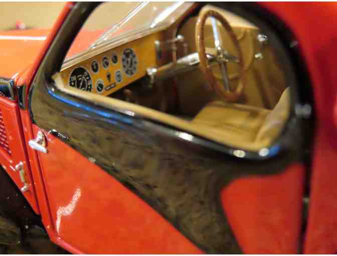Model Car 1936 Bugatti Atalante Type 57 SC