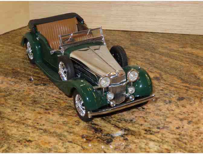 Model Car 1938 Alvis 4.3 Litre