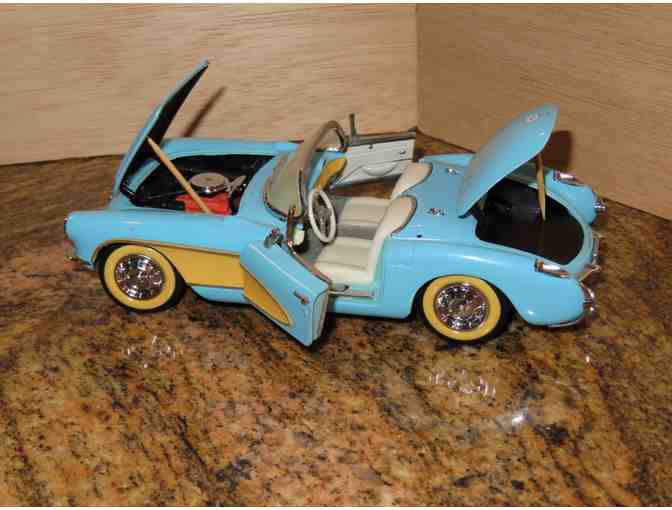 Model Car 1956 Chevrolet Corvette