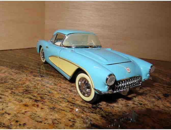 Model Car 1956 Chevrolet Corvette