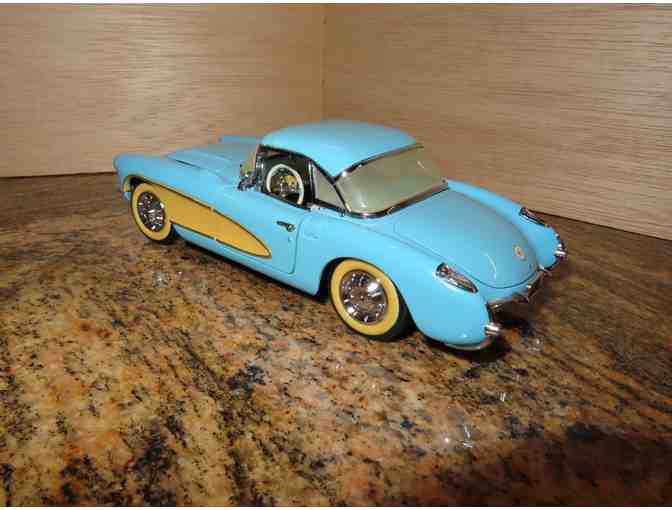 Model Car 1956 Chevrolet Corvette