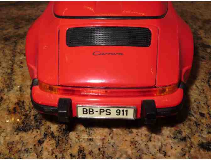Model Car 1989 Porsche 911 Speedster