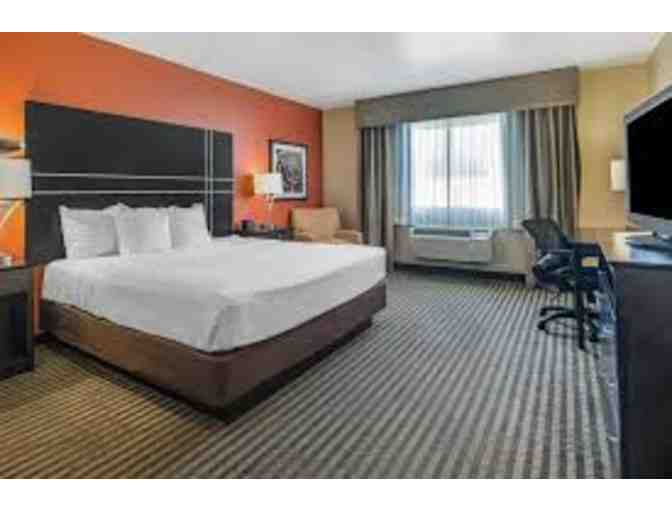 LaQuinta Tucson Reid Park: Two-night Stay for Two with Breakfast