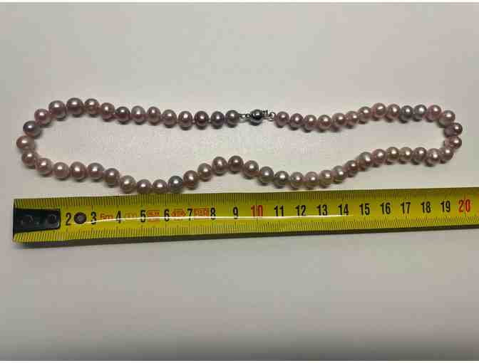 Beautiful Fresh water pink pearl necklace. (JP)
