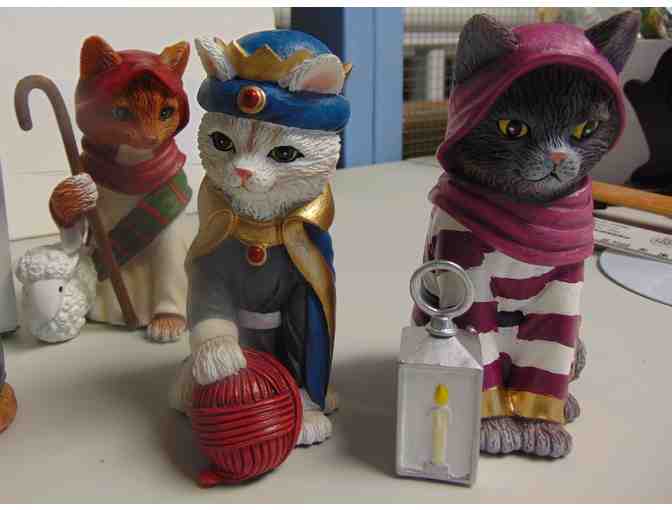 NEW in boxes 13 Piece Bradford Exchange Cat Nativity Scene