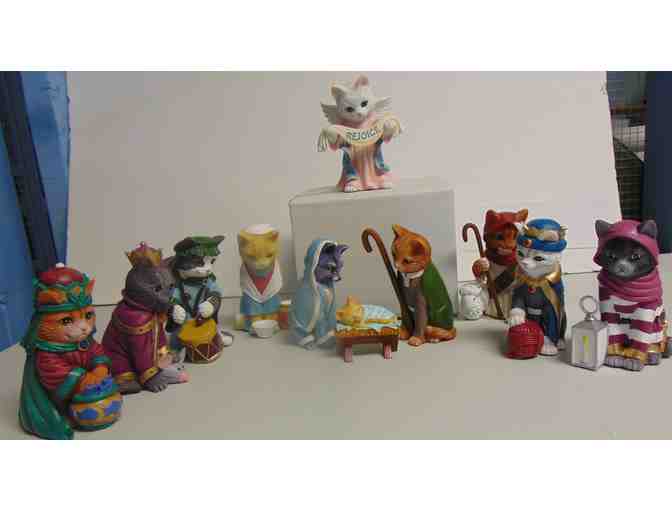 NEW in boxes 13 Piece Bradford Exchange Cat Nativity Scene