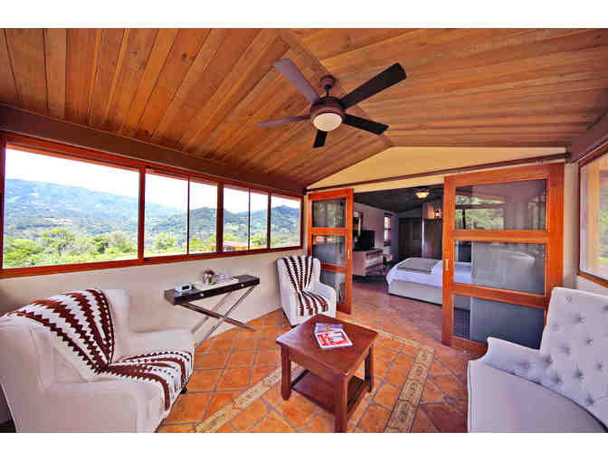 7-10 Night Stay in Panama at Los Establos Boutique Inn