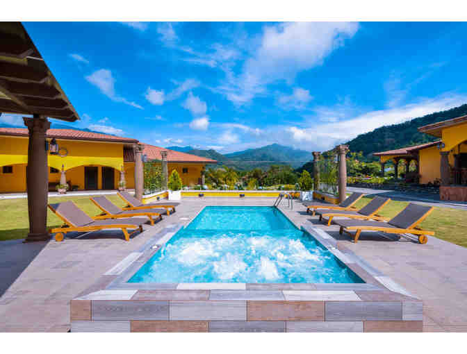7-10 Night Stay in Panama at Los Establos Boutique Inn