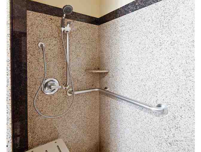 Mountain View, CA - Hotel Vue - One night stay with hot breakfast