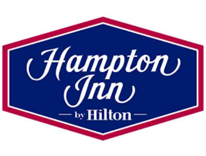 Alameda, CA - Hampton Inn & Suites Oakland Airport-Alameda - 1 night stay w/ breakfast