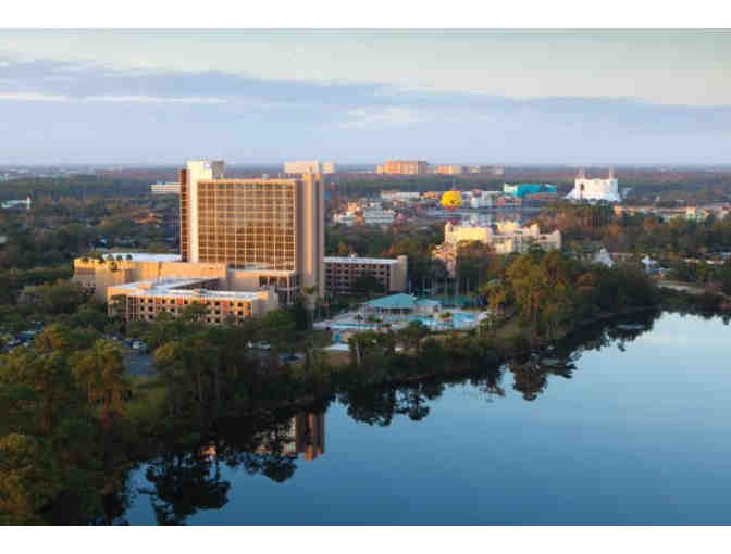 2 Night Stay (Sun-Thur) Wyndham Garden Lake Buena Vista and 2 Wonder Works Passes - Photo 2