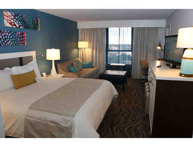 2 Night Stay (Sun-Thur) Wyndham Garden Lake Buena Vista and 2 Wonder Works Passes - Photo 5