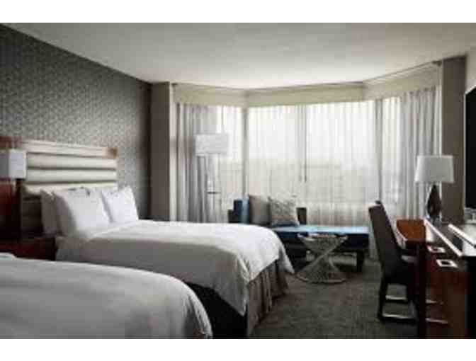 2 Night Weekend Stay at The Crystal Gateway Marriott (DC Area) & Breakfast for 2 - Photo 4