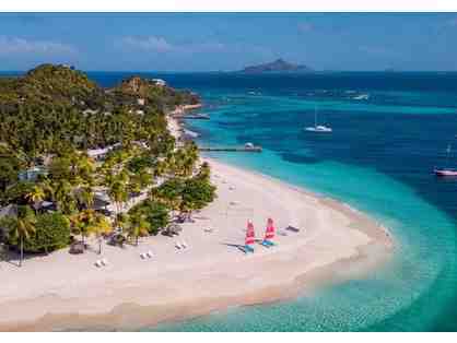 Palm Island - Grenadines